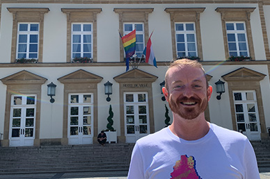 Sou um Gay Americano-Luxemburguês