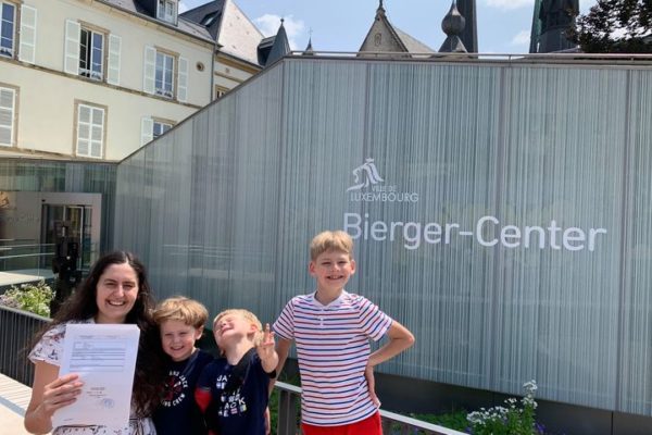 family in front of the bierger center