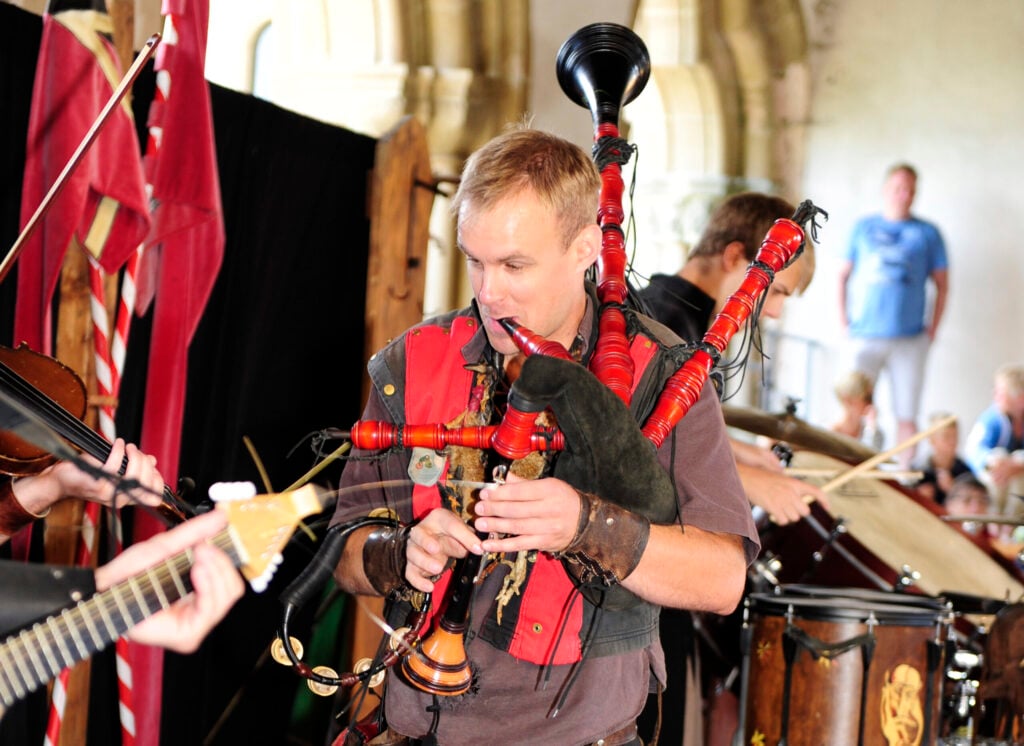 Luxembourger playing bagpipes