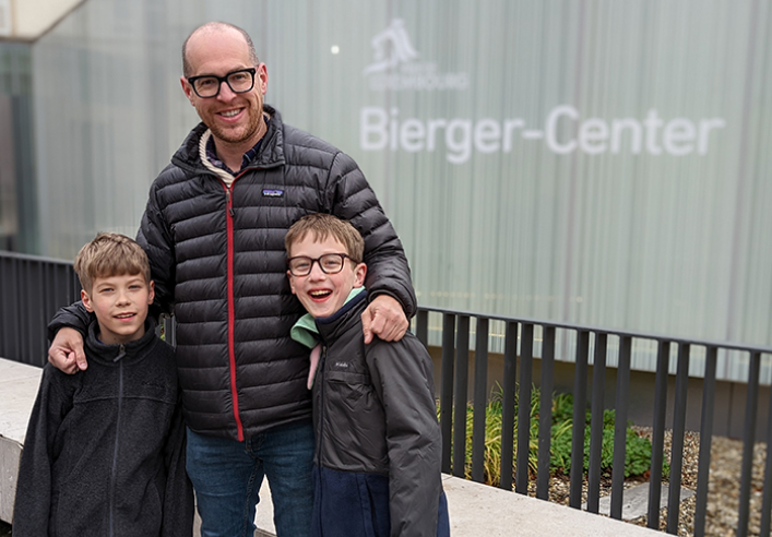 Family of Luxembourg dual citizens outside the Bierger-Center